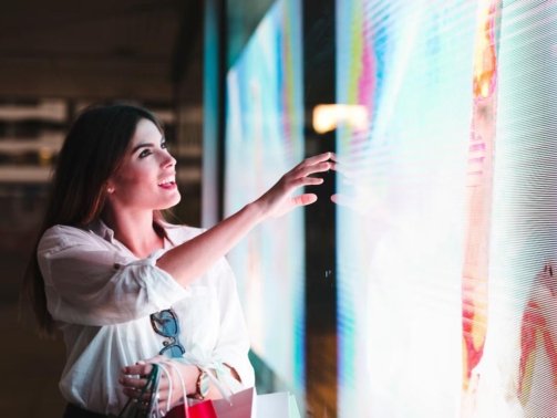 Hi-Screen Solutions Revolutionizes Interactive Displays with Cutting-Edge Technology